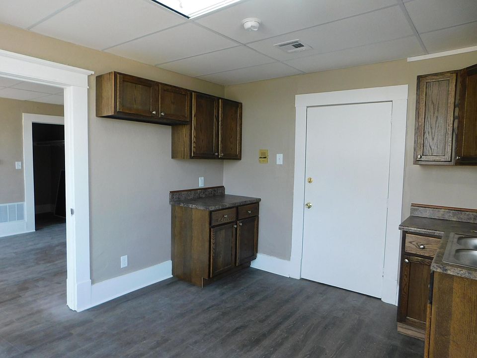 State Street Apartment Rentals Augusta, KS Zillow