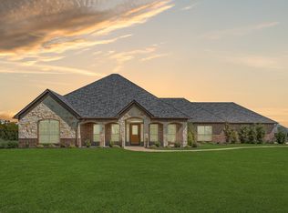 2921 W Alamosa Dr, Terrell, TX 75160