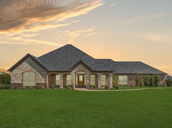 2921 W Alamosa Dr, Terrell, TX 75160