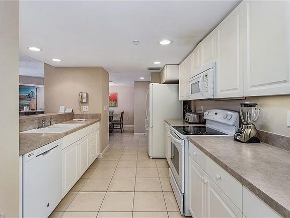 2nd image of 6620 Estero Blvd #202
