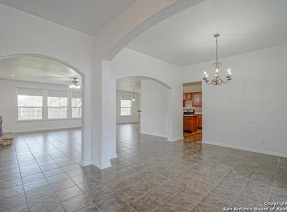 4th image of 9502 Portola Blvd