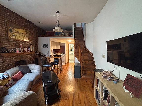 2nd image of 722 Amsterdam Ave Ph D