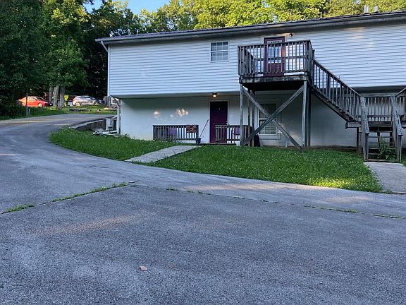 5th image of 69 Acorn Ln