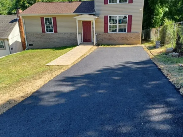 4610 Edgelawn Ave NW, Roanoke, VA 24017