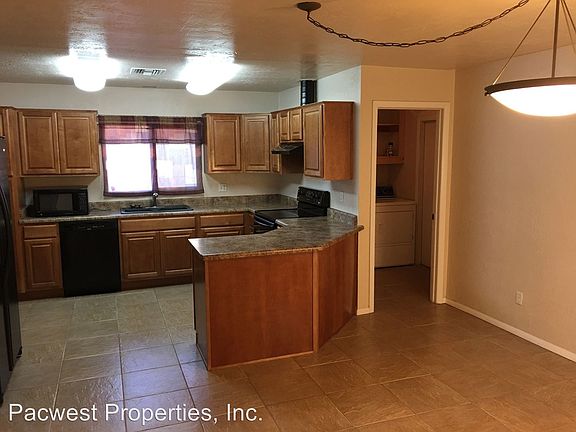 5th image of 3128 W Evans Dr
