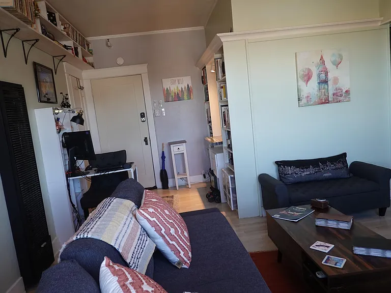 325 W 3rd St #508 — Photo 9