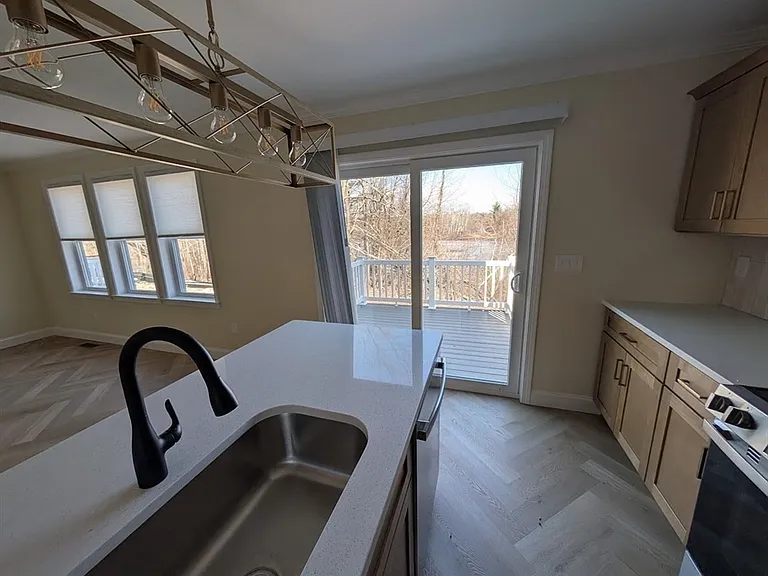 778 Main St #6 — Photo 5