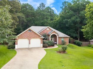 1312 Nottingham St, White Oak, TX 75693