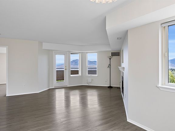 5th image of 1185 Hugh Allan Dr #213