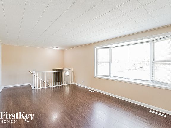 3rd image of 51 Alameda Dr