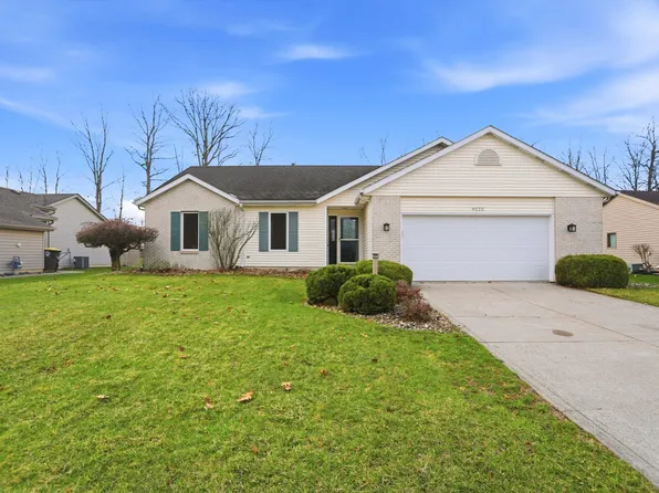 9223 Whispering Woods Dr, Fort Wayne, IN 46804
