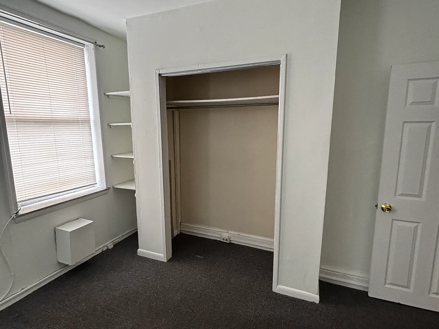 1 bed, 450 sqft, $900 — Photo 4