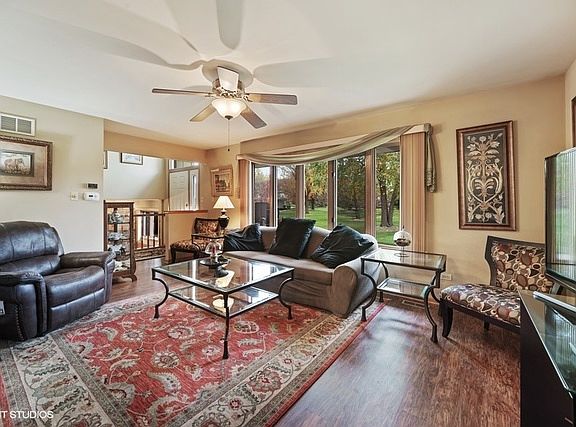 2nd image of 18153 Lynn Dr