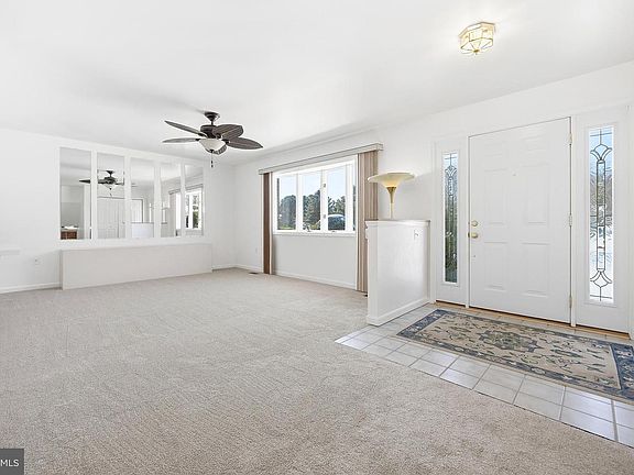 5th image of 5079 Amantea Way