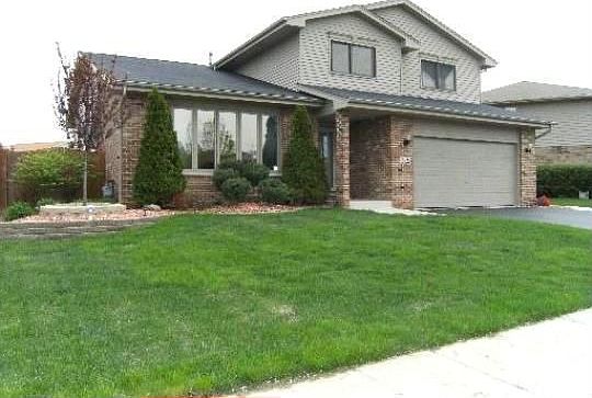 1st image of 16525 Park Pl