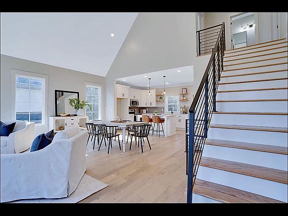 4th image of 142 Everly Dr