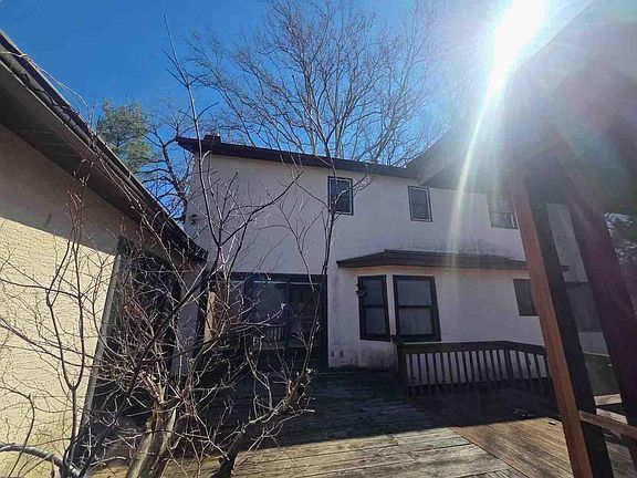 5th image of 4055 Sunbury Rd