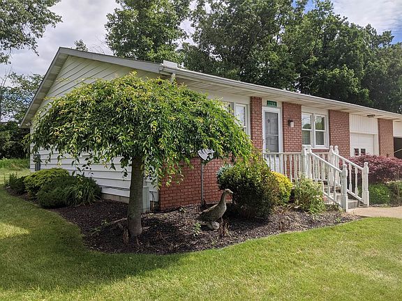2nd image of 1709 Olive Ct