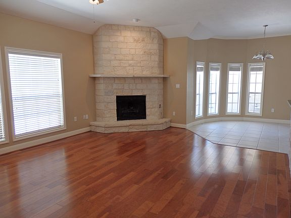 2nd image of 5203 Saint Andrews Dr