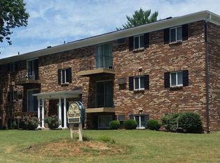 10 Susan Cir APT 10, Milford, OH 45150