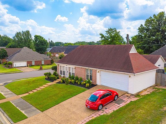 4th image of 4419 Berkley Woods Dr
