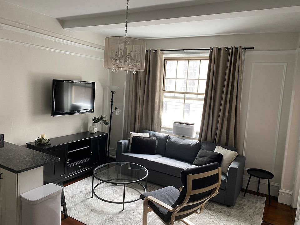 1st image of 170 W 74th St APT 709