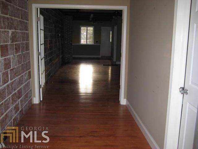 2nd image of 1363 Washington St