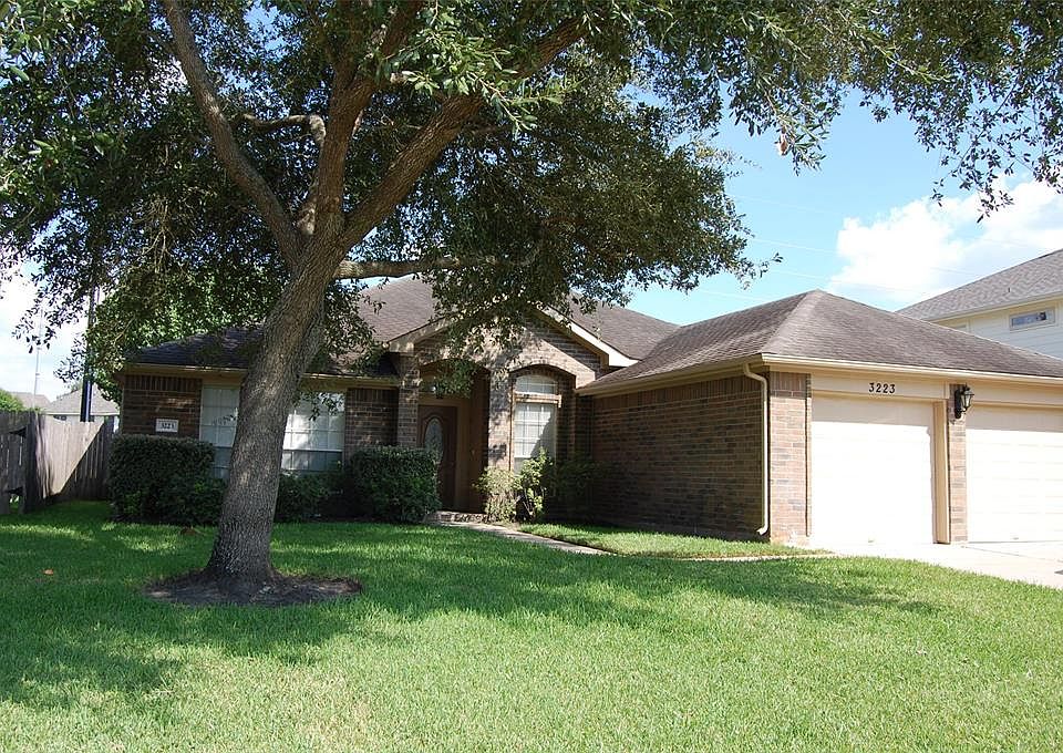 1st image of 3223 Leila Oaks Dr