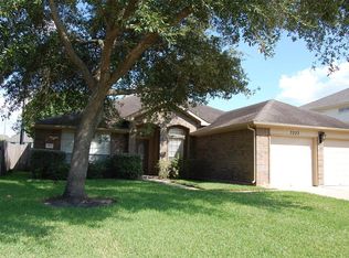 3223 Leila Oaks Dr, Houston, TX 77082