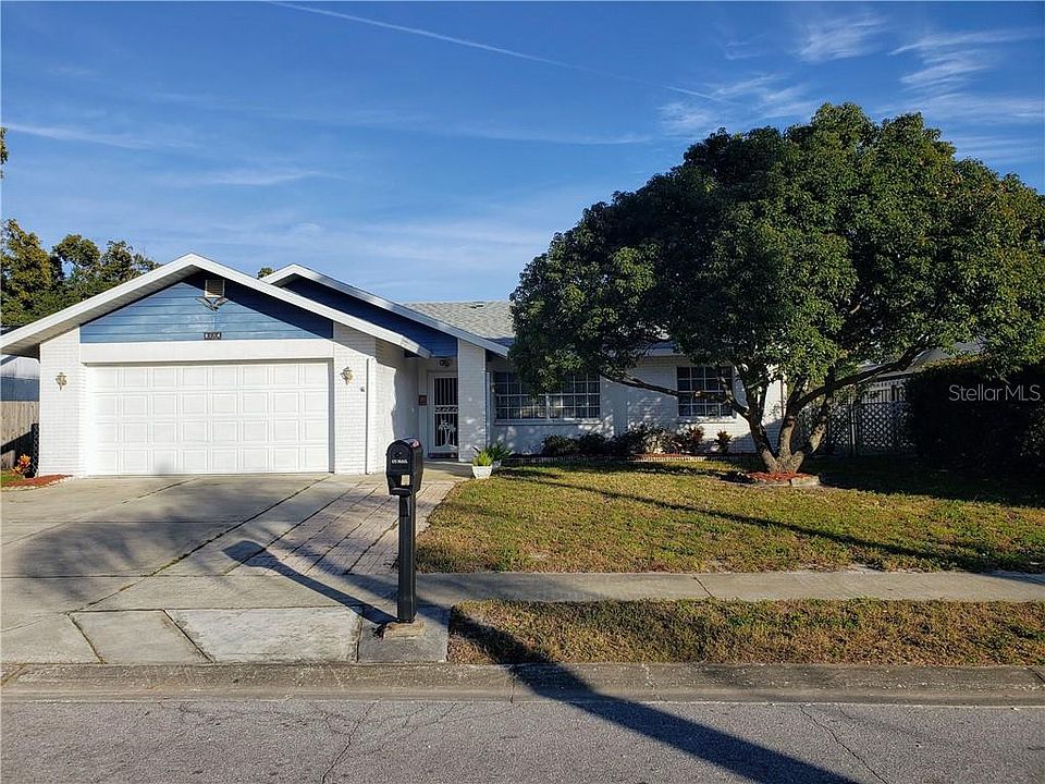 1st image of 8114 Buttonball Ln
