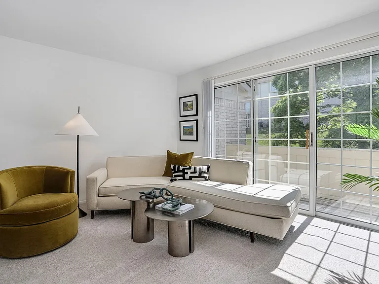 Aldingbrooke Apartments — Photo 26