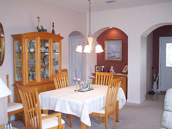 Dining Room w/buffet alcove