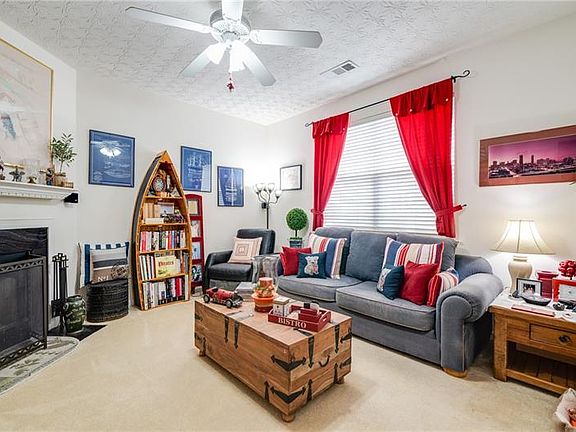 4th image of 225 Village Square Dr