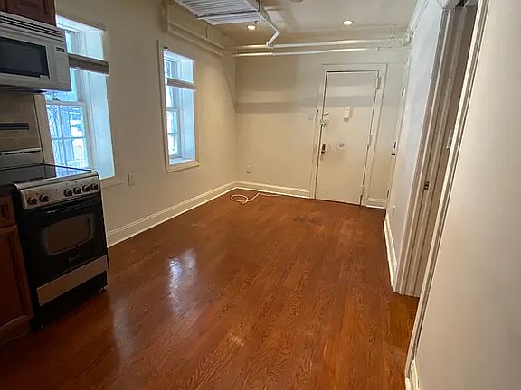 4th image of 265 W 94th St #1