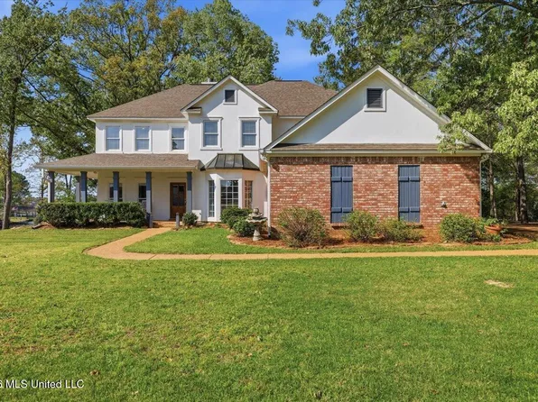 150 Lake Ridge Dr, Madison, MS 39110
