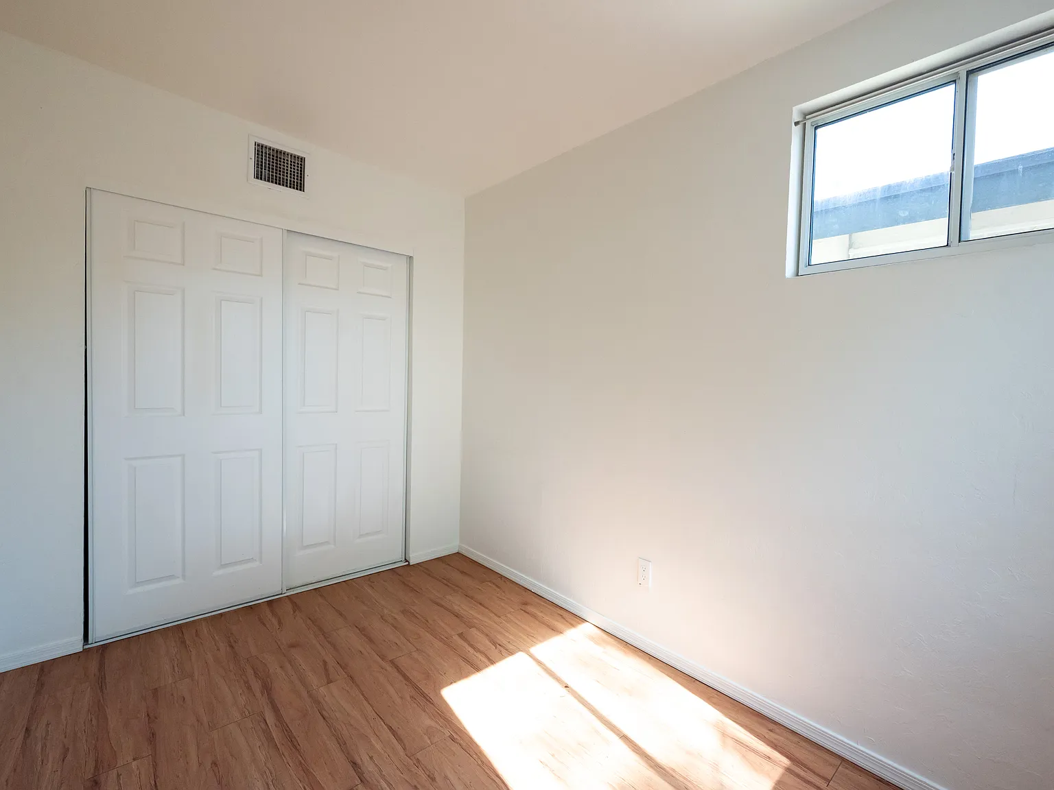 2 bed, 584 sqft, $1,025 — Photo 3