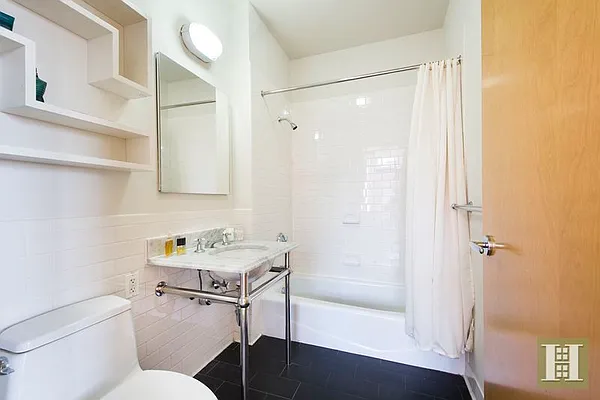 Rented by Halstead Real Estate | media 32