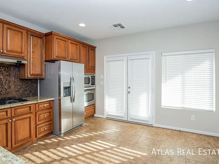 7630 Riva Ridge St — Photo 7