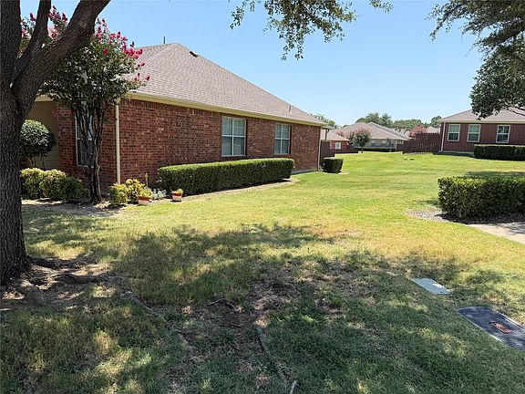 2nd image of 260 Bexar Dr