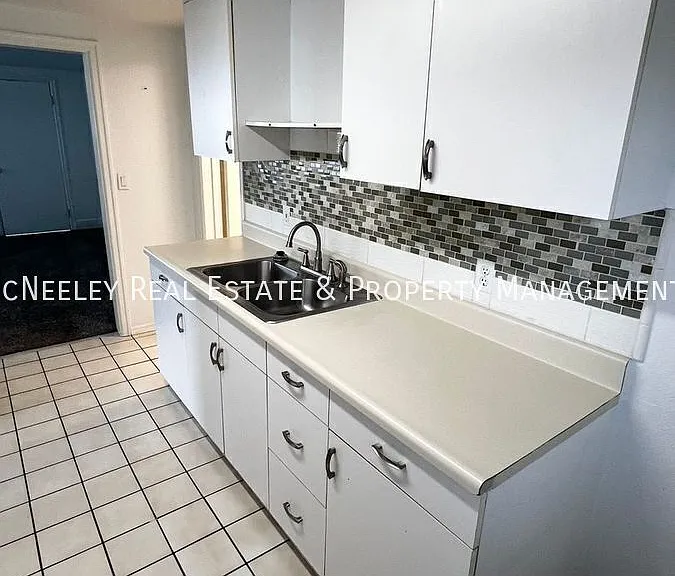 1540 NW 39th St #2 — Photo 10
