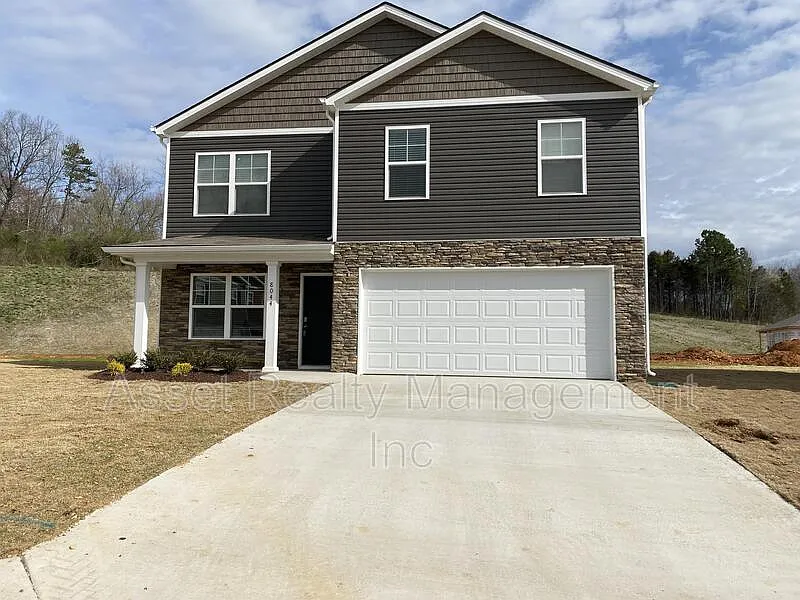 4 bed, 2.5 bath, 1991 sqft, $2,195 — Photo 1