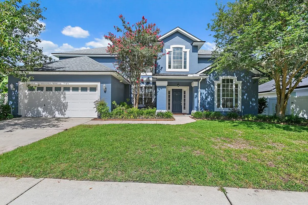 5 bed, 3080 sqft, $3,100 — Photo 1