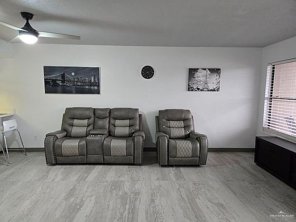 2nd image of 2900 Ashley Dr APT 202