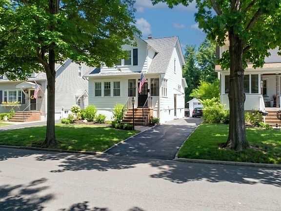 3rd image of 57 Minton Ave