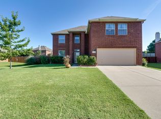 1121 Shadowridge Cir, Lewisville, TX 75067