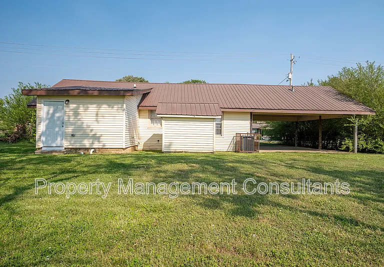 2208 Old Gurley Pike — Photo 4