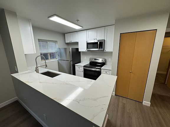 2nd image of 212 Harvard Ave E #303