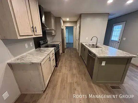 3rd image of 104 Hyacinth Ln #104H