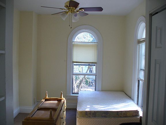 5th image of 603 Lawrence St APT 2