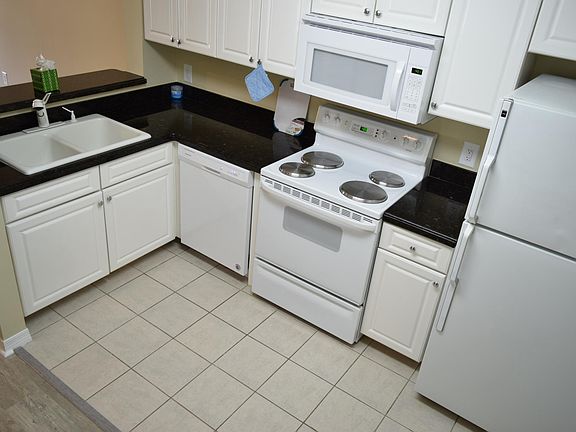3rd image of 1200 Town Center Dr APT 318